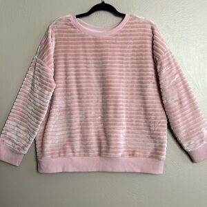 A New Approach Women’s Textured Velour Pull Over Sweater. Size Large. Pink Color
